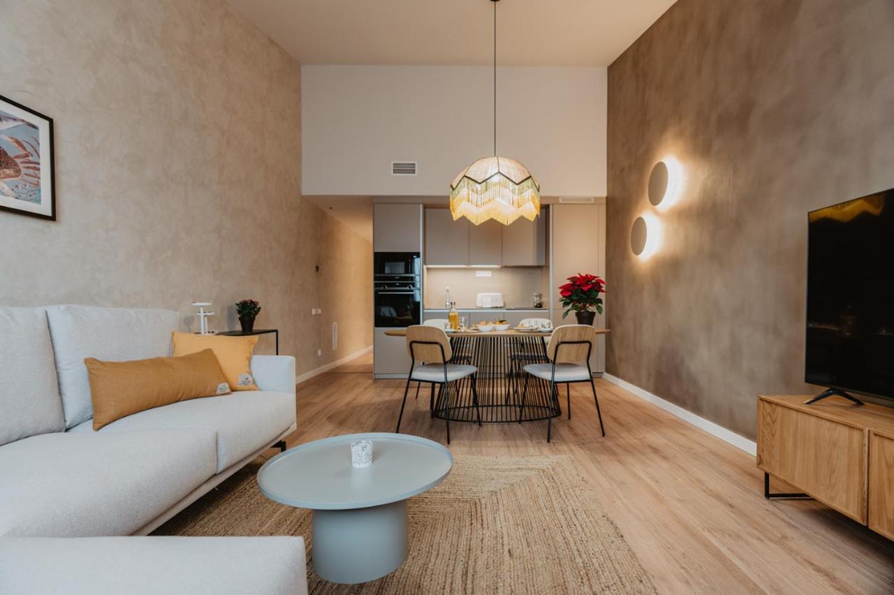 Petit Luxe Volta Atic Apartment *